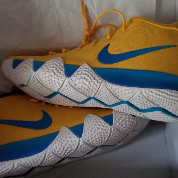 Kyrie Irving 4 (kix) size 13 - Picture 2 of 3